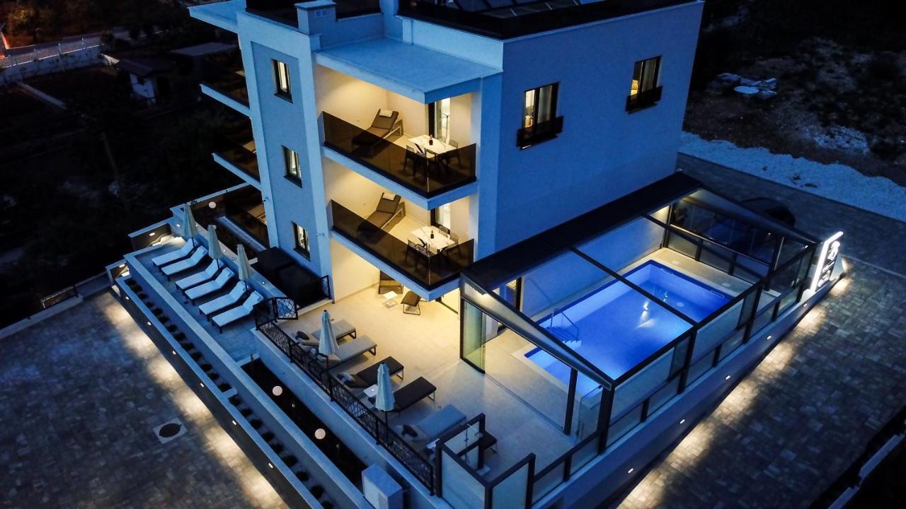 Villa 23 A Heated Pool Trogir Exterior foto